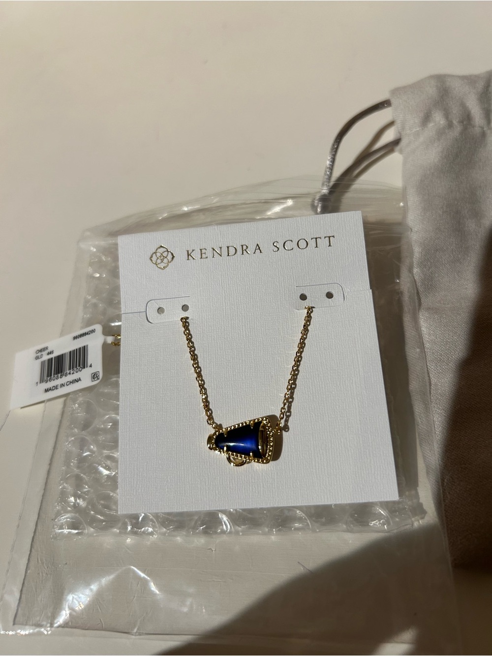 Kendra Scott Cheer Gold Short Pendant Necklace